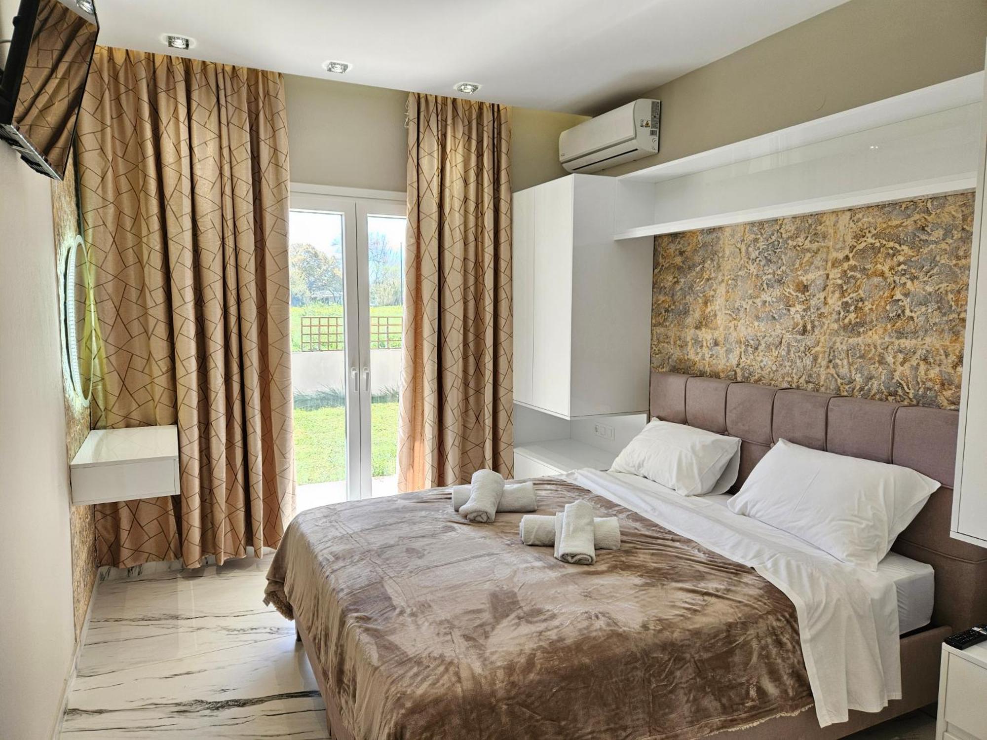 Evelina Luxury Suites In Corfu Ipsos Bagian luar foto