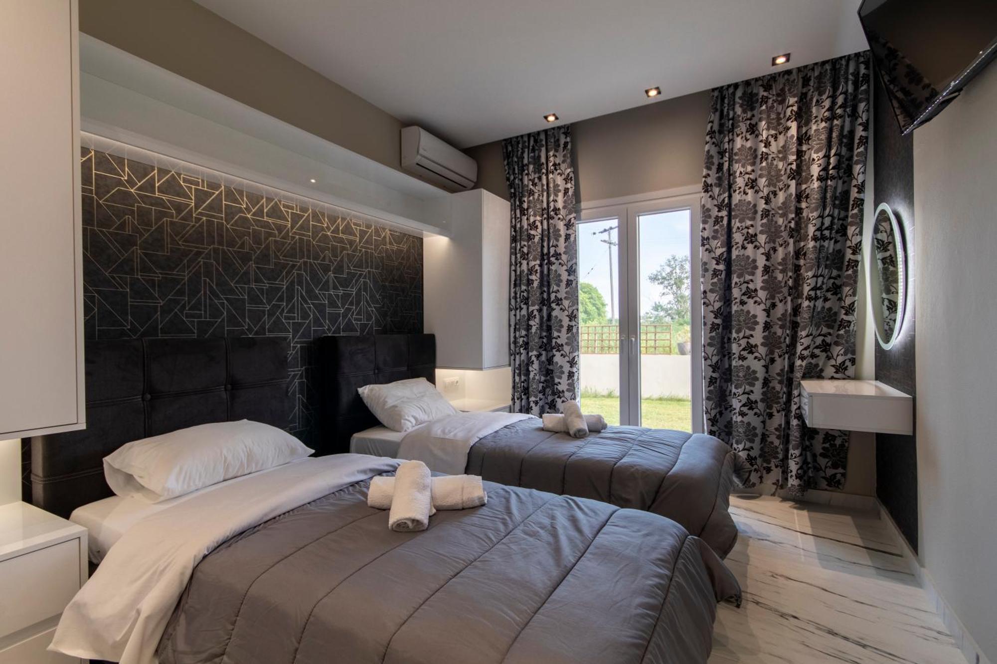 Evelina Luxury Suites In Corfu Ipsos Bagian luar foto