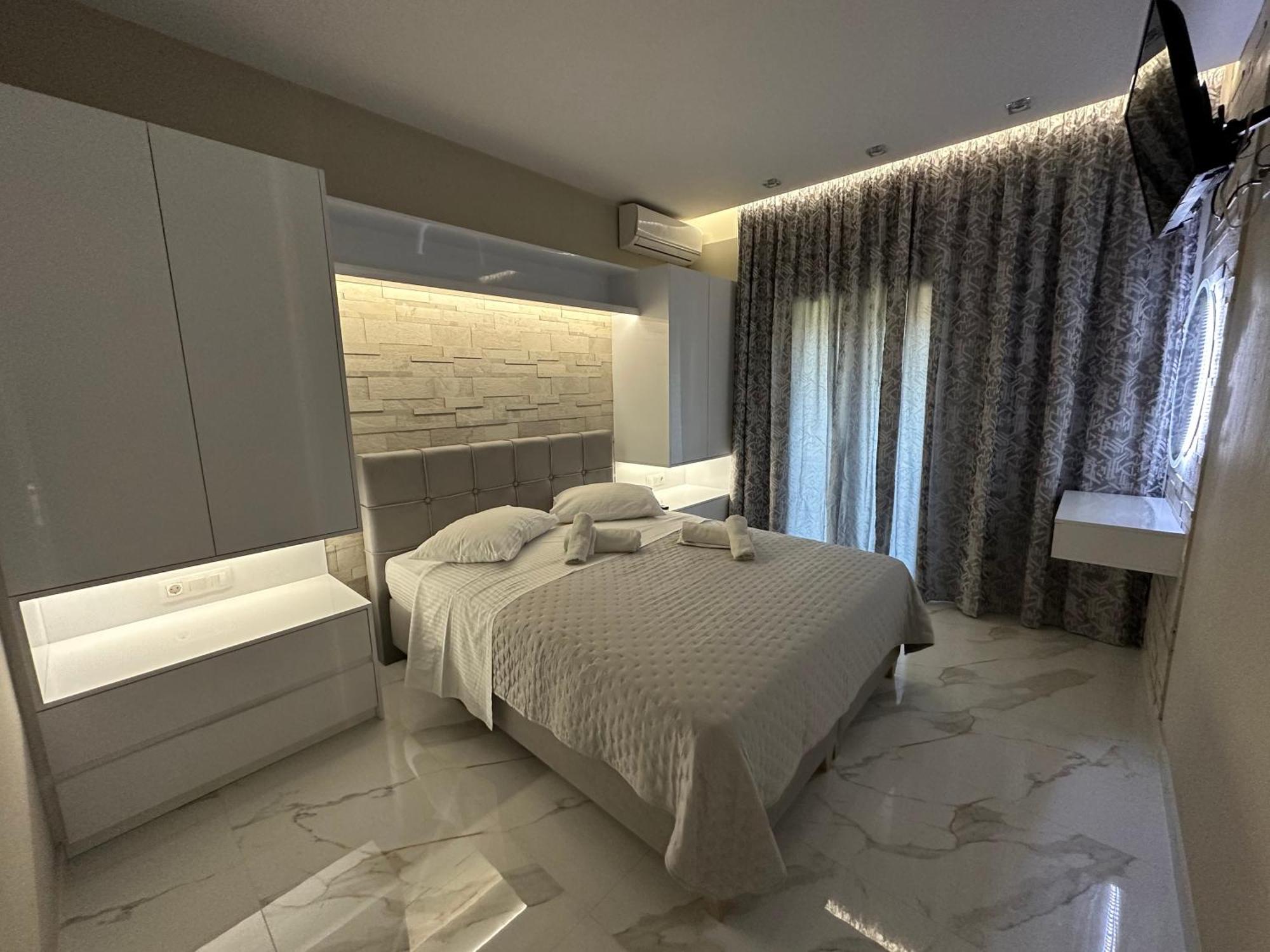 Evelina Luxury Suites In Corfu Ipsos Bagian luar foto